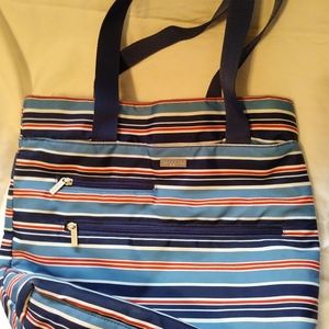 A baggalini ourse